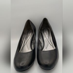 Avenue Cloud Walker pumps, size 11 W